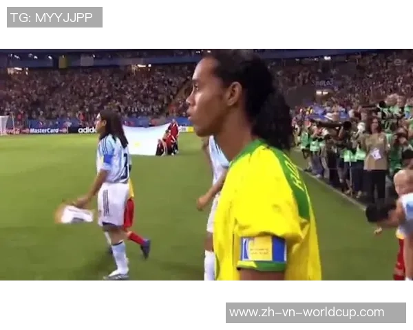 天下足球中场的魅力解析与战术演变探讨 天下足球中场的魅力解析与战术演变探讨